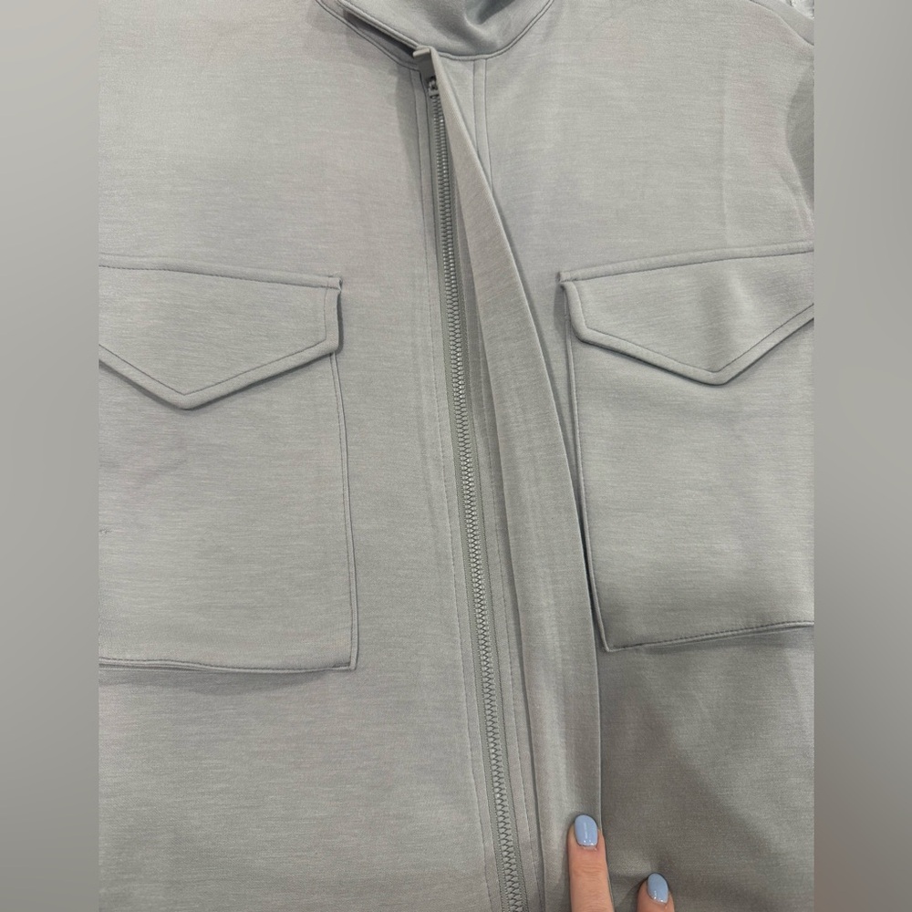 Yogalicious Light Gray Utility Jacket XS EUC - Picture 15 of 16